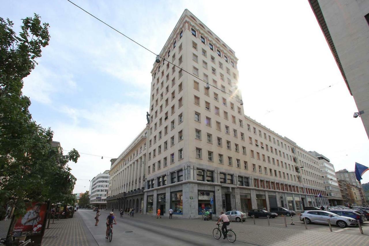 Skyscraper Apartment Tour As Любляна Экстерьер фото
